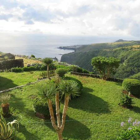 Cedros Homestay Santa Cruz das Flores