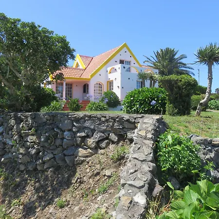 Homestay Cedros Santa Cruz das Flores