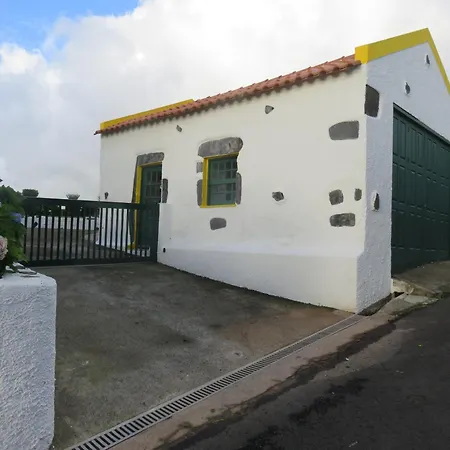 בית אירוח Cedros *